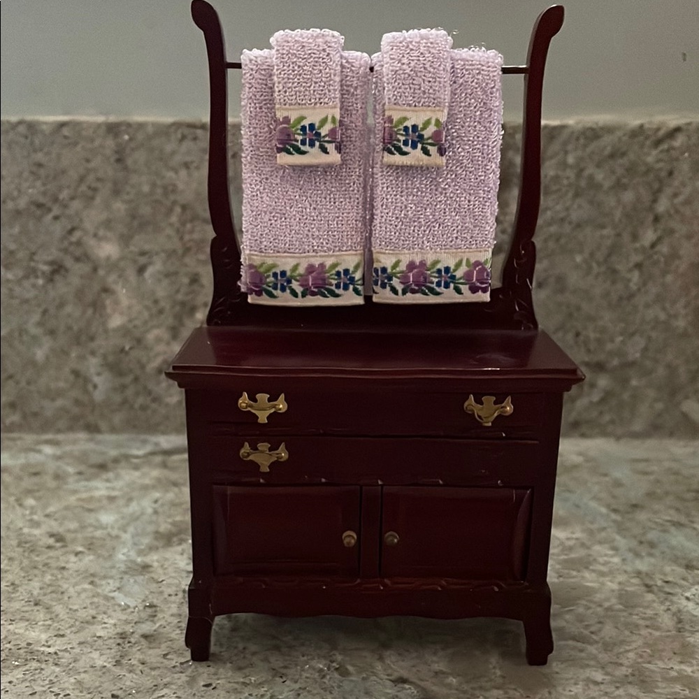 Victorian Dollhouse Wash Stand With Towel Set